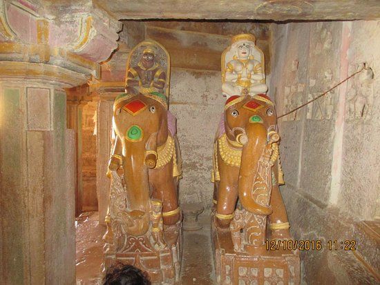 Shantinath Temple