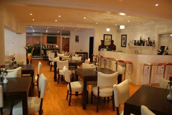 Bistro 7