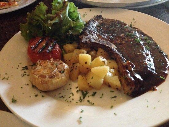 Roadhouse Cafe