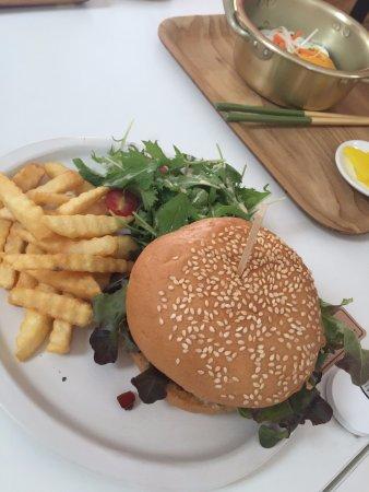 London Tea Cafe