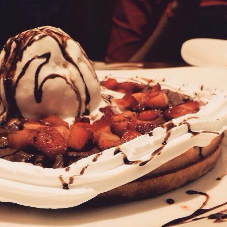 Sixth Avenue Cafe