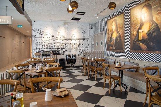 The Pizza Bakery - Bar & Eatery
