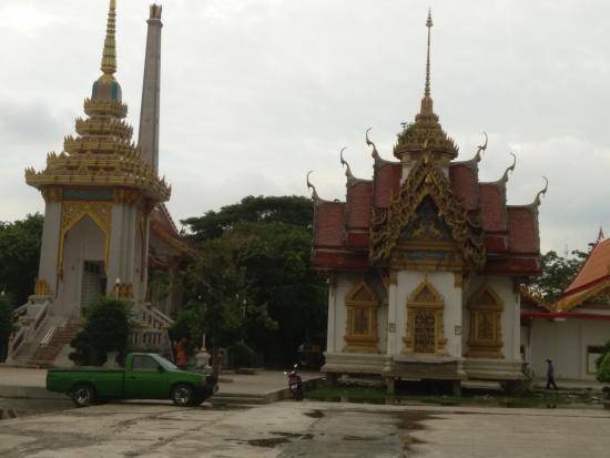 Wat King Kaew