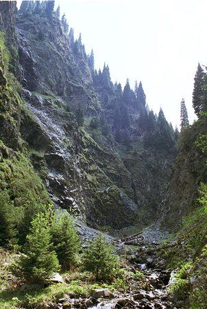 Ayusai River Gorge