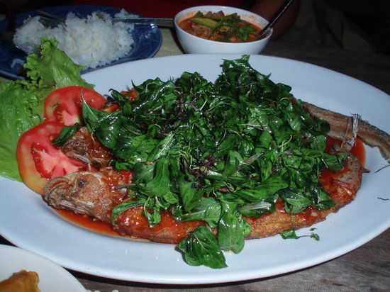 Baan Rai Yam Yen