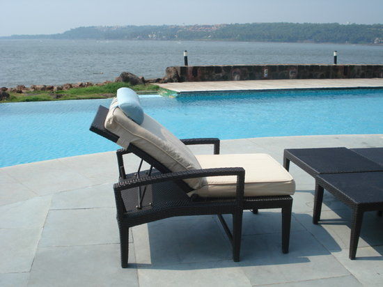Waterfront Terrace & Bar