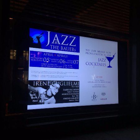 B Bar Lounge