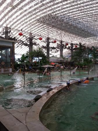 Dragon Pulse Warm Fountain Entertainment Palace