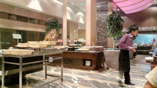 The Oasis, Radisson Blu Hotel
